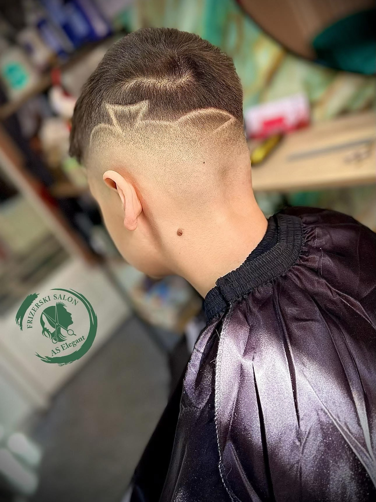 Mjesto gdje elegancija počinje i nikada ne prestaje… Frizerski salon AS Elegant.. 🤍