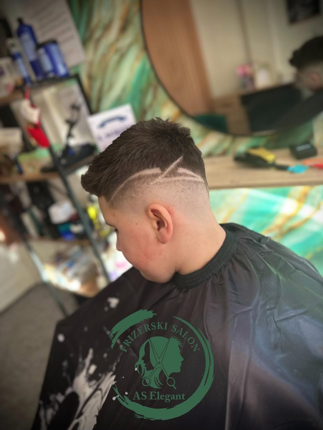 Mjesto gdje elegancija počinje i nikada ne prestaje… Frizerski salon AS Elegant.. 🤍